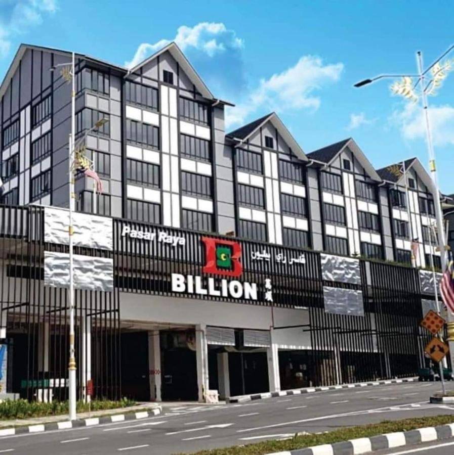 Naufa Muslim's At Emerald Avenue * Brinchang