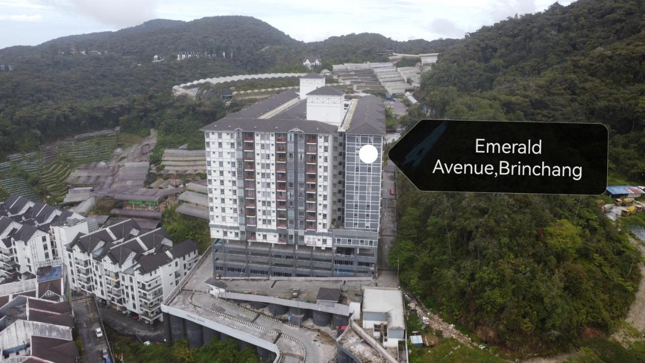 Apartment Naufa Muslim's At Emerald Avenue