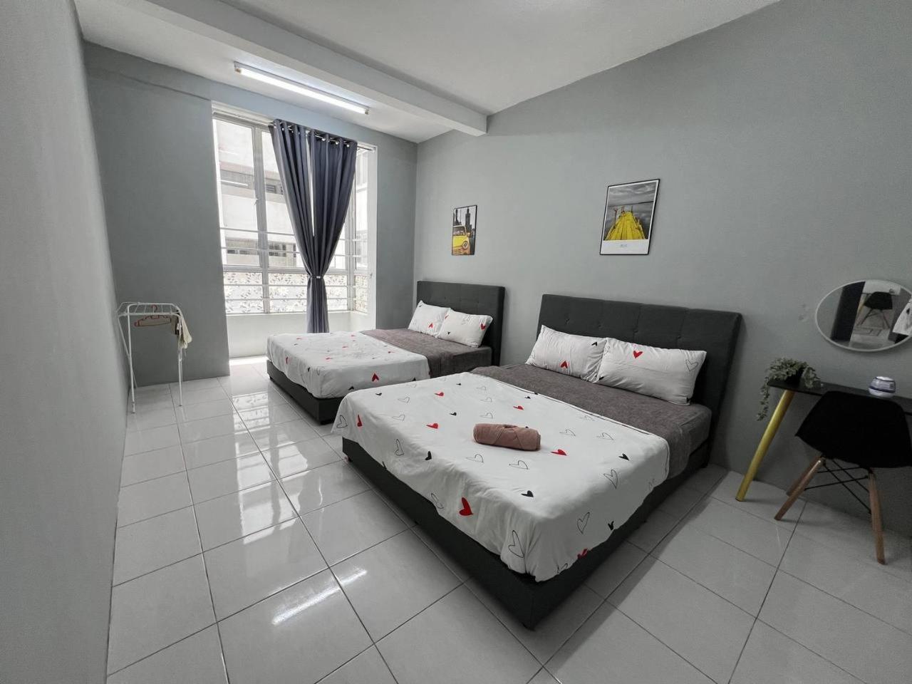 Apartment Naufa Muslim's At Emerald Avenue *